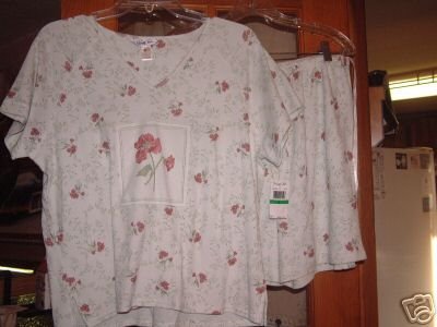 NWT's Vanity Fair 2 PC Pajama Set sz M @@ $38@@