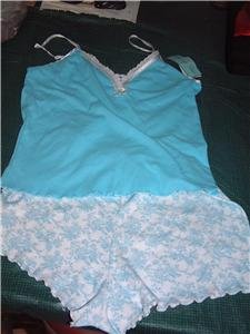 NWT's Vanity Fair 2 PC Pajama Set sz Medium