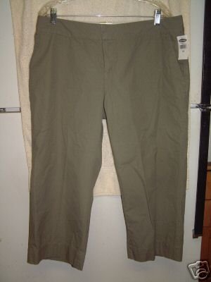 NWT's Old Navy Capris sz 16