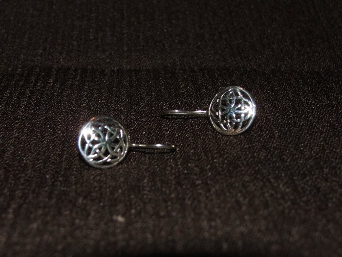 Vintage Celtic knot round silver earing - 4425