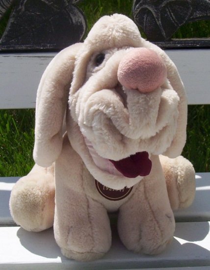 Vintage Beige Wrinkle Wrinkles Dog - 1981 www.rootbeer.ecrater.com