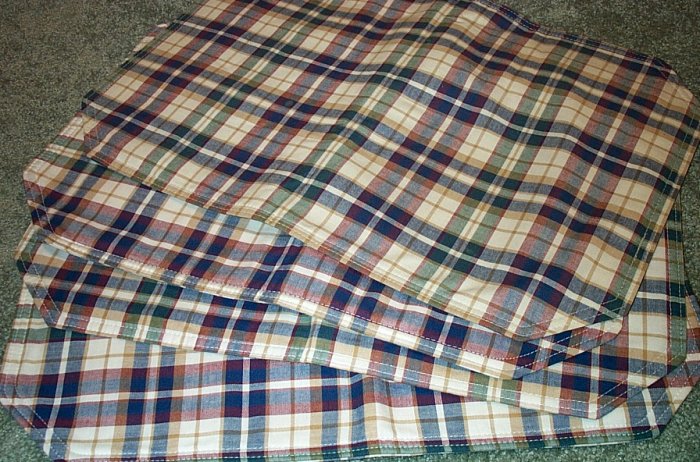 Retired Longaberger Set Of 4 Woven Traditions Plaid Placemats