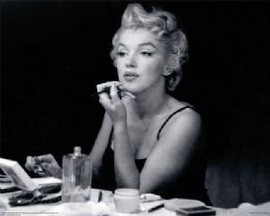 Marilyn Mirror