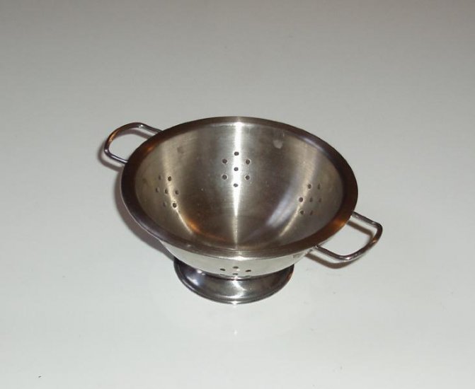 Step 2 Childs Kitchen stainless Steel Colander Strainer