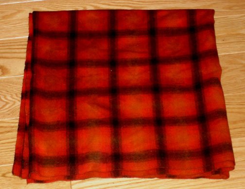Hearts Afire Plaid Rug Hooking wool -- Woolly Mammoth Woolens