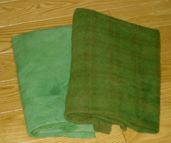 Meadow Green overdye wool for rug hooking -- Woolly Mammoth Woolens