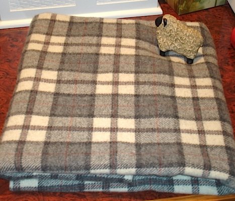 GRAY/CREAM PLAID as is wool for rug hooking 1/4 yard -- Woolly Mammoth Woolens