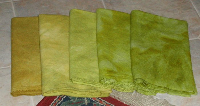 BASKET OF PEARS overdye wool for rug hooking -- Woolly Mammoth Woolens