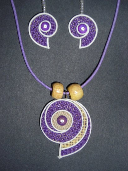 Organic fashion jewelry made with eco friendly jute