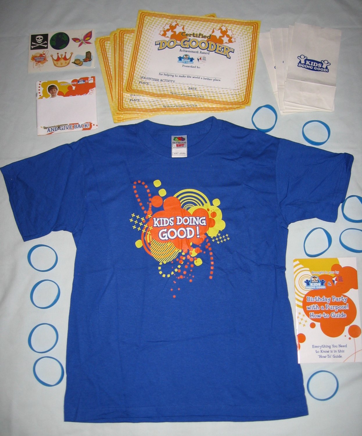 Volunteer Party Activity Kit T-Shirt Kids Care Clubs and Quaker Promotional Item â NEW