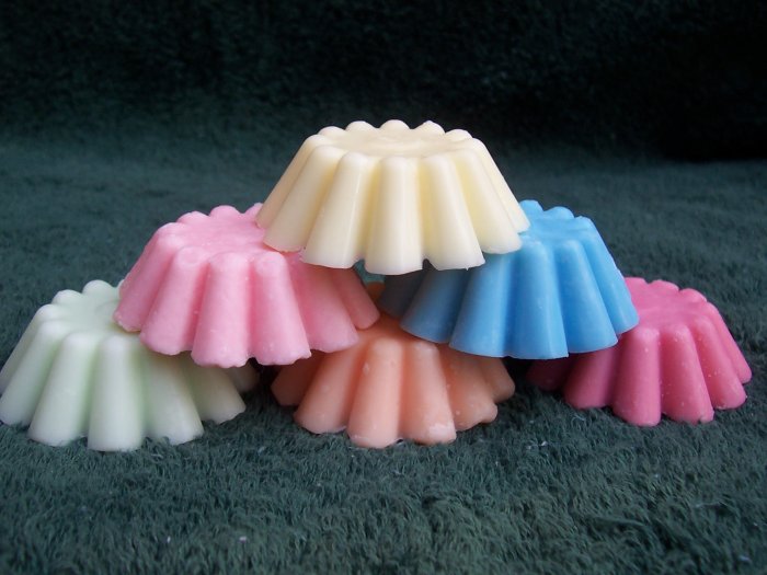 12 Highly Scented Soy Tarts / Melts (9 oz. of wax) -- CUSTOM - PICK YOUR SCENT