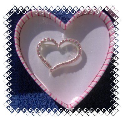JLO J Lo Heart Brooch Pin w/ Pink Rhinestones NEW