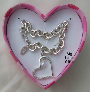 JLO Rhinestone Heart Pendant Bracelet NEW J LO