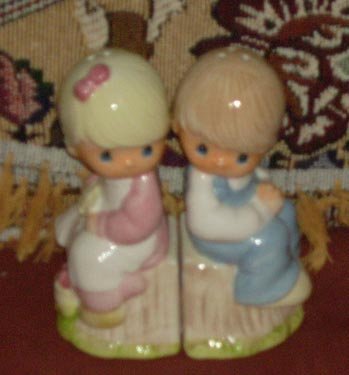 Gibson PRECIOUS MOMENTS Salt & Pepper Shakers NEW