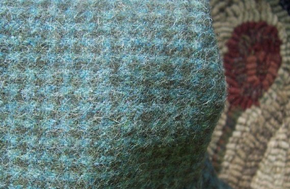 Prim Turquoise - mill dyed RUG HOOKING WOOL