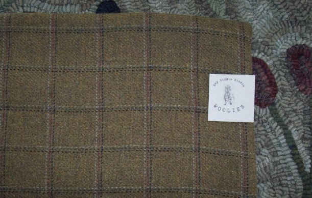 FAWN - primitive RUG HOOKING WOOL - quilting, crafts