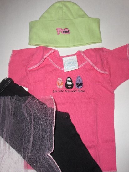 New Best of Chums gift set "She with the most shoes" pink tee three piece set baby girl 6 months