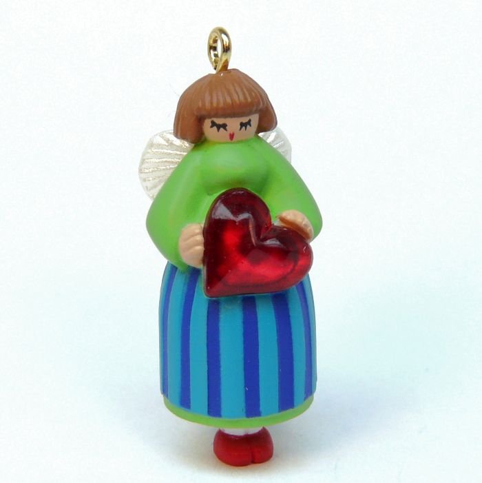 hallmark miniature love to share 1999 christmas ornament hallmark miniature love to share 1999 christmas ornament