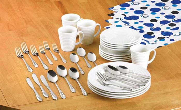 Pop Art Dinnerware set
