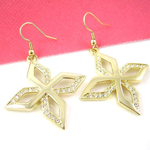 Flower designed Diamond Earring