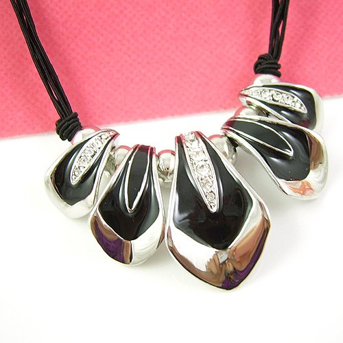 Silver Black Diamond Charming Pendant