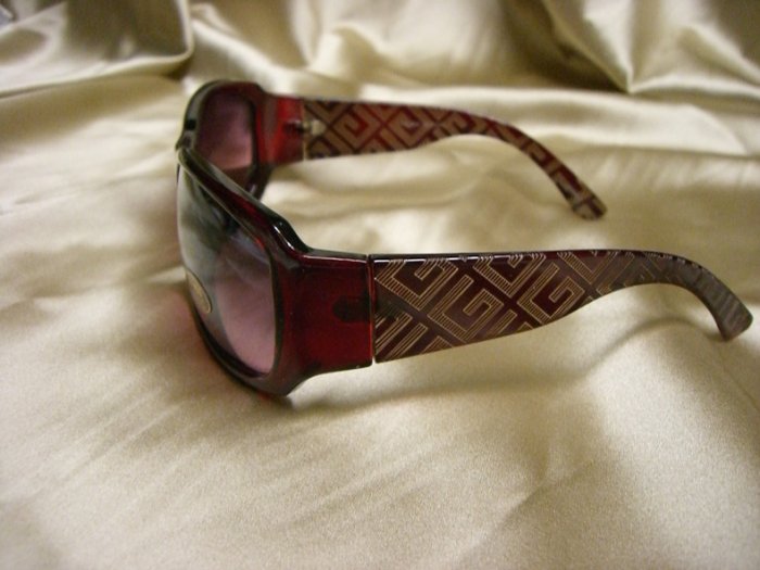 22131 Sunglass PUR/RED
