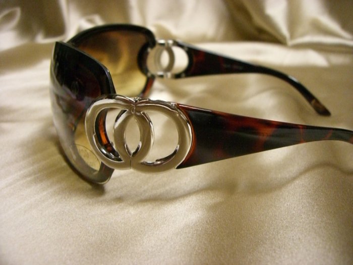 24040 Sunglass Burgundy