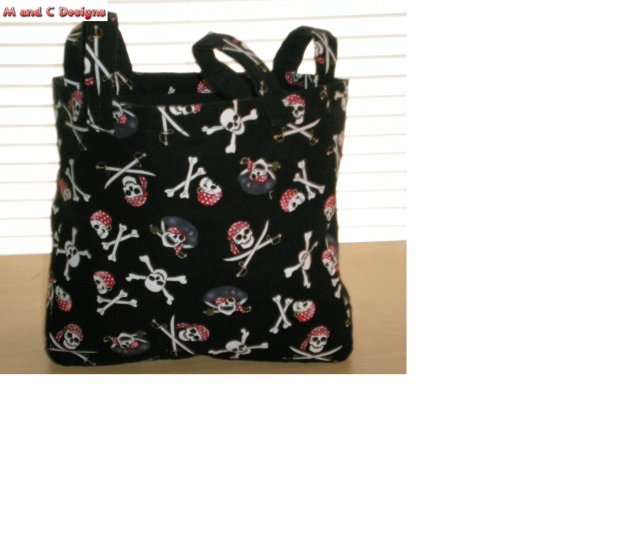 Pirate skull purse