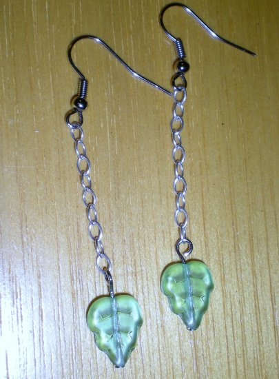 Green leaves earrings