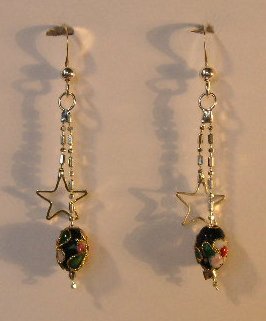 143(Inventory#) Silver star with beads earrings