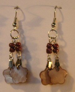 135(Inventory#) Yellow Flower Beads Earrings