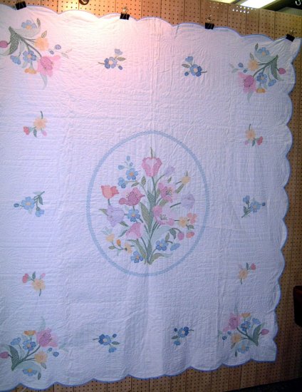 Hand stitched Embroidered Quilt Flowers / Blue Trim