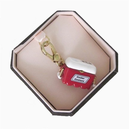 Juicy Couture Cooler w/Champagne Red Ice Chest Charm