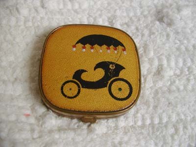 Vintage Powder Comact