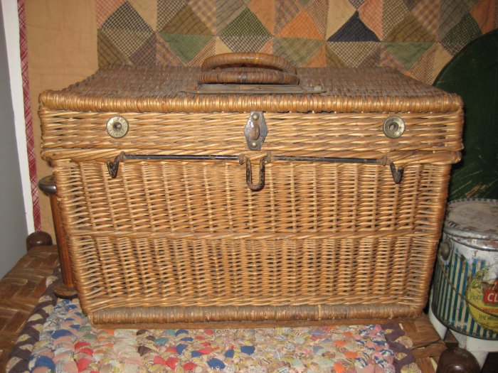 Primitive /Antique Basket *Large*