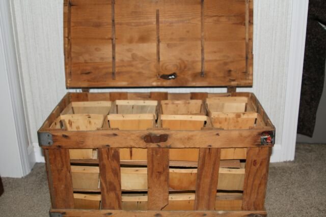 Primitive Strawberry Crate With Original 24 Baskets