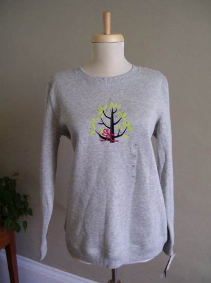Womens Blouse LIZ CLAIBORNE GRAY SWEATSHIRT WITH CHRISTMAS TREE APPLIQUE!!