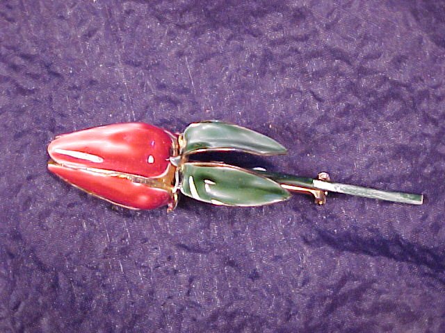 Sandor Red Rose ~ Vintage Enamel Pin