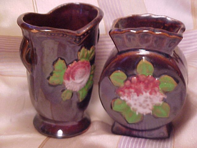 Occupied Japan Set of 2 Warm Primitive Vases