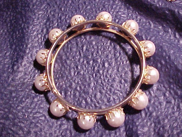 Vintage Gold Tone & Faux Pearl Bangle Bracelet