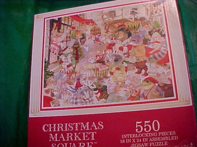 Christmas Market Square 550 Pc Puzzle