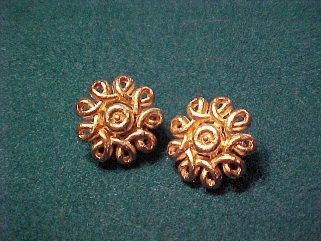 Coro Vintage Clip Earrings ~ Classic Costume