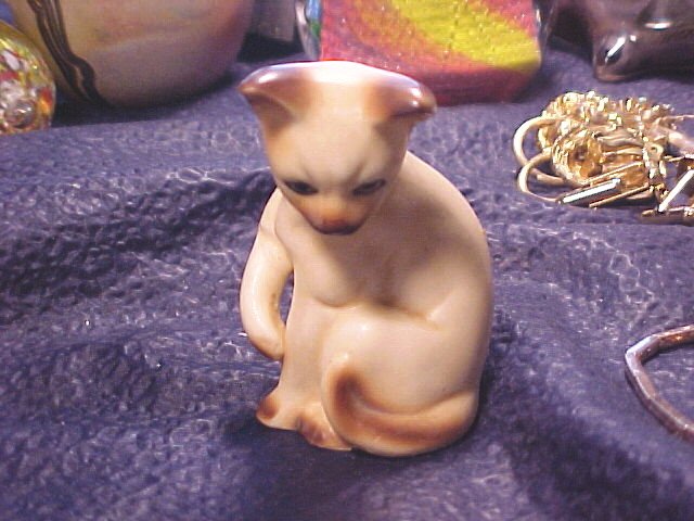 Lefton Vintage Siamese Cat Porcelain Figurine FREE SHIPPING !