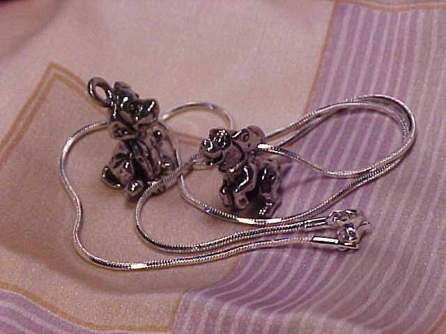 101 Dalmations Walt Disney ~ 2 Charms Pendant Necklace