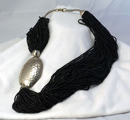 VINTAGE 49 STRAND BLACK GLASS BEAD W/ HAMMERED ALUMINUM NECKLACE