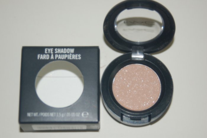 MAC Eyeshadow **Lightshade**