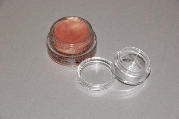 MAC Paint Pot "Rubenesque" (1/5 tsp)sample~~