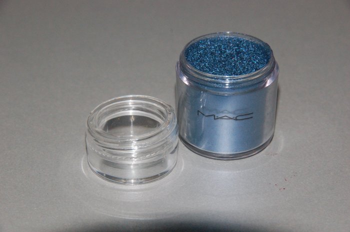 MAC Pigment Sample "Bell Bottom Blue" Naughty Nauticals!!
