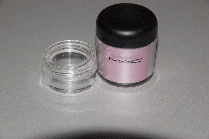 MAC Pigment Samples "Lovely Lily" Naughty Nauticals
