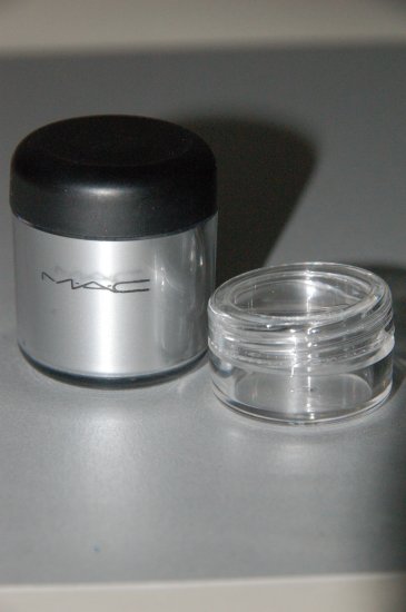 MAC PRO Metal Pigments ~ Silver ~ 1/4 tsp sample